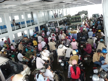 Cầu Cần Thơ xây xong: Vui nhiều, buồn cũng không ít