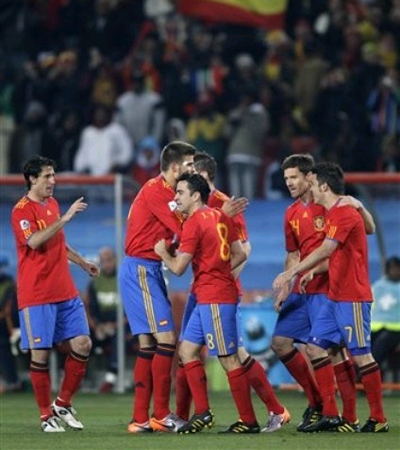 Tây Ban Nha lấy lại thể diện bằng thắng lợi trước Honduras