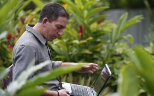 E. Snowden nắm giữ tài liệu rất nguy hại cho Mỹ