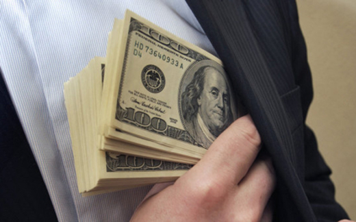 Vấn nạn tham nhũng: Tại anh, tại ả...?