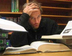 Đã có bằng cấp Việt Nam, sao còn phải học lại?