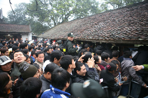 Mua ấn có hóa đơn