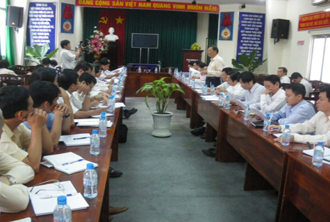 TP.HCM: Người dân không lo thiếu xe về quê ăn Tết