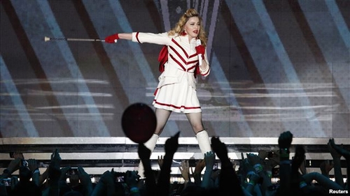 Madonna gây khó chịu cho nhà chức trách Nga