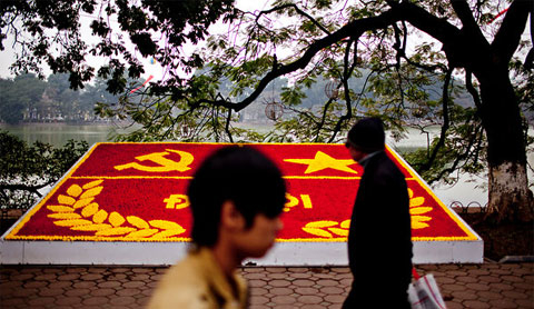 Phát ngôn và hành động: Tham, Thuyết và...trẻ