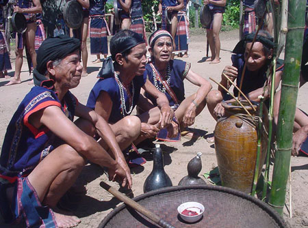 Lễ hội Dúi cầu mùa