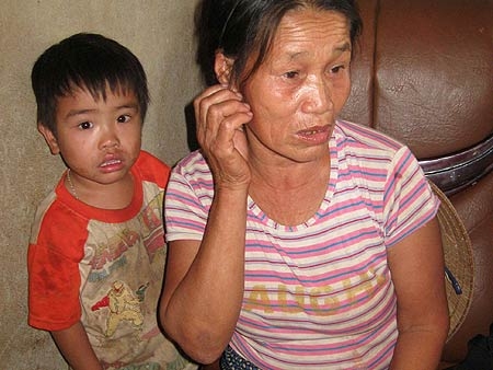 Cắn răng chịu đựng “chó ông Thành”