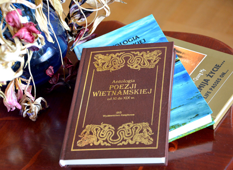 Nhà thơ Lâm Quang Mỹ:
Chuyến du hành ngược thời gian