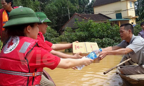Họp bàn kế hoạch chuyển quà của cộng đồng Việt Nam tại Ba Lan hỗ trợ đồng bào miền Trung,