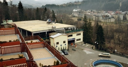 Nhà tài phiệt khách sạn muốn cứu các nhân viên của mình. Trường hợp của ông Tadeusz Gołębiewski