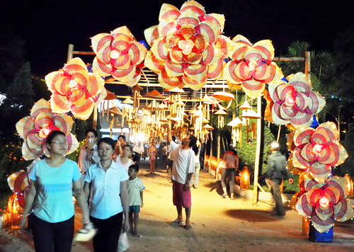 Huế: làng nghề vào hội