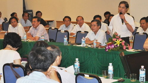 Siết chặt hệ tại chức