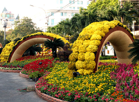 Đường hoa Nguyễn Huệ trước giờ khai mạc