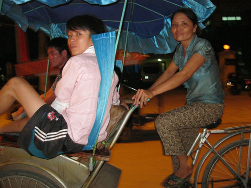 Xích lô nữ ở Sầm Sơn