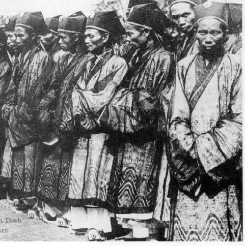 Tiến sĩ mơ bị Thần mổ bụng, cạo ruột