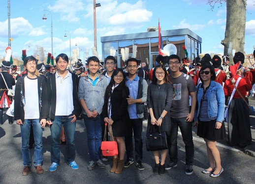 Gặp gỡ anh chàng dành học bổng của hai chính phủ Việt-Pháp