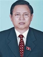 Vì sao ông Đoàn Văn Kiển chưa bị thôi chức?