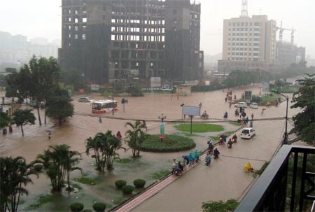 Hà Nội đi thẩm mỹ: Người dân cũng chịu đau!