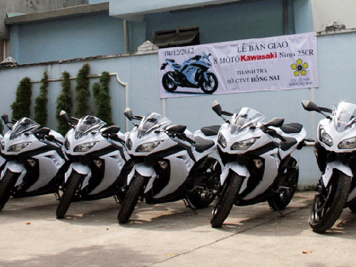 Tuần tra bằng... xe “dân chơi”