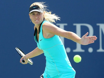 Wozniacki và Sharapova đua tài sắc