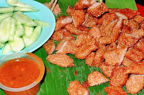 Độc đáo món ăn đường phố Hà Nội - Nem chua rán