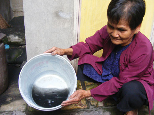 Nhức nhối nạn ô nhiễm do sản xuất trong khu dân cư tại TP.HCM: Trên bảo dưới, dưới nói trên