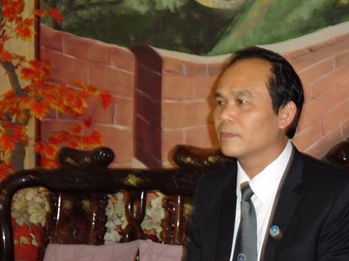 Phí chồng phí là trái luật!