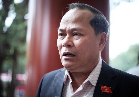 Phạt xe không chính chủ: Ngồi trên trời làm chính sách