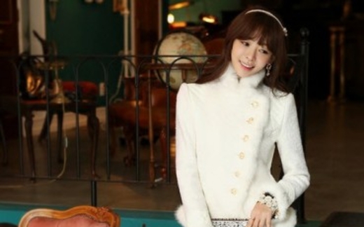 Vest xinh cho nàng công sở ngày đầu xuân