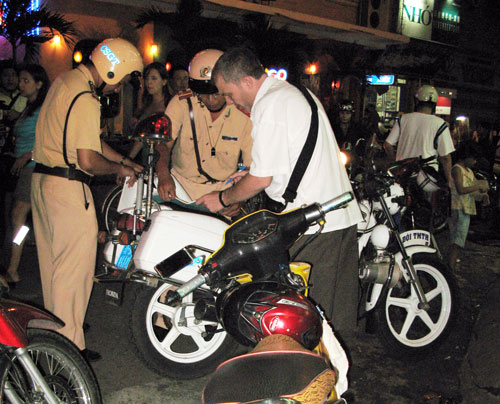 Không chạy xe, vẫn bị phạt