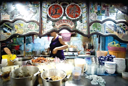 Sắc sắc không không ẩm thực Sài Gòn