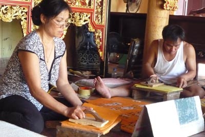 Giữ mãi nét tươi trong cho tranh Đông Hồ