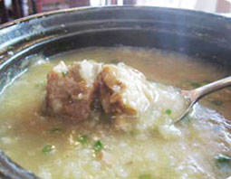 Cháo sườn niêu đất