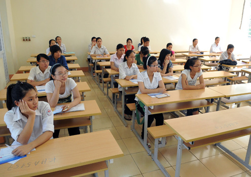 Trường đại học rải tiền 'câu' thí sinh