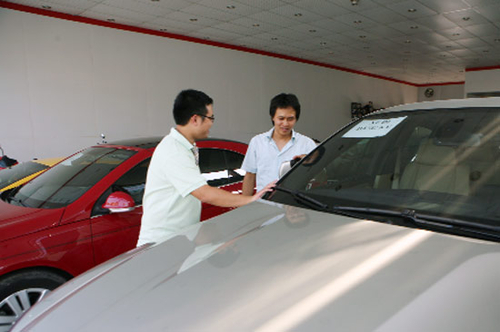 Phí, chính sách mập mờ 'đè' ô tô: Nguy cơ mất 12 tỷ USD