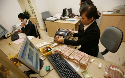 Ngân hàng chạy đua "né" công bố nợ xấu