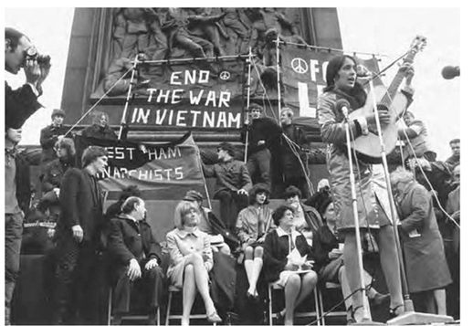 Joan Baez – nữ ca sỹ huyền thoại, một cuộc đời sôi động