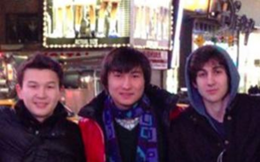 Khủng bố Boston: Ba bạn học của Dzokhar Tsarnaev bị bắt