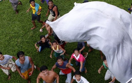 Cứu trợ bão ở Philippines chuyển sang giai đoạn phục hồi dài hạn