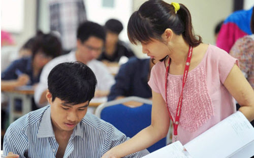 Điểm sàn và 'nhóm lợi ích'- đâu là sự thật?