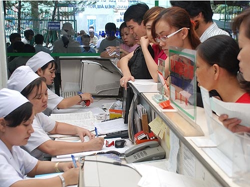 Quỹ bảo hiểm y tế bị “xà xẻo”?