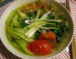 Mùa đông ấm lòng với món Bún cá Hà Nội