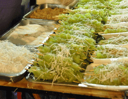 Thưởng thức món ngon chợ đêm Hà thành