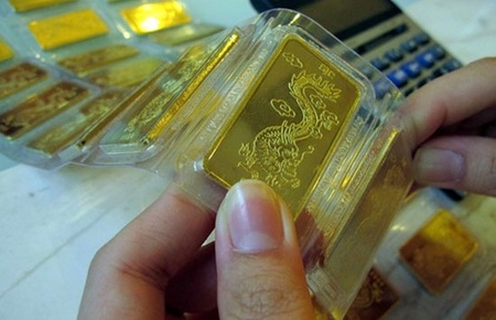 Ứng xử với “sốt” vàng?
