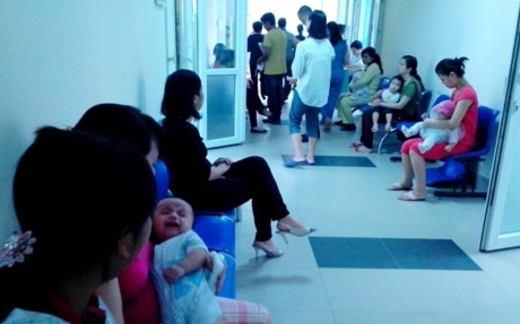 Lo lắng với vắc xin