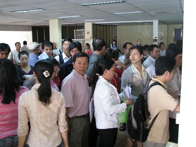“Đại gia” ùn ùn xin… trợ cấp thất nghiệp