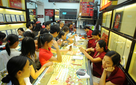 Chữa bệnh thành... mãn tính