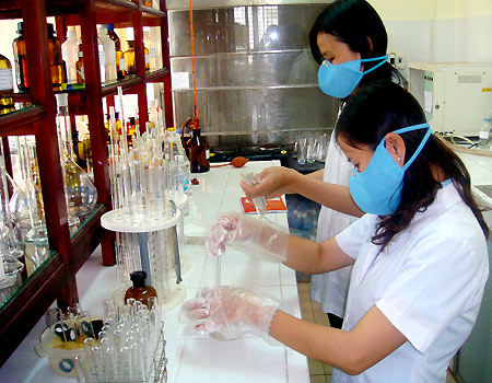 Hàng triệu dân có nguy cơ thiếu nước vì sự cố vỡ hồ chứa thải