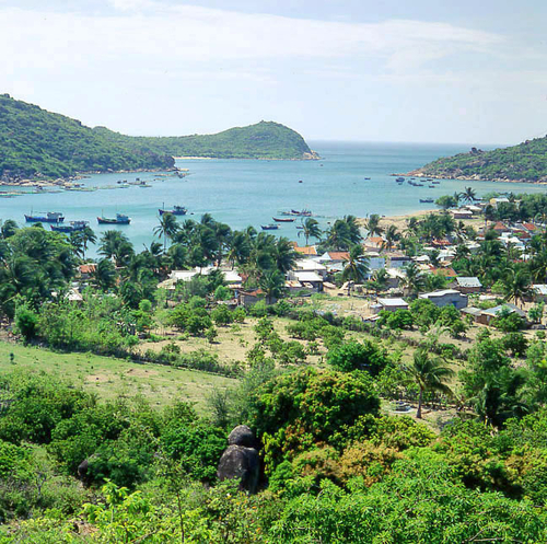 Du lịch bụi xuyên Núi Chúa