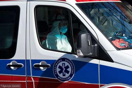 Làm gì để nghỉ hè an toàn? Các nhà nghiên cứu dịch bệnh Ba Lan khuyên: hãy tránh ba chữ "Z"